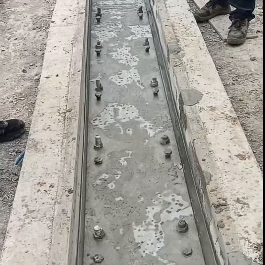 莲湖环氧树脂轨道胶泥是什么？用在哪里？